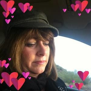 Meet your Posher, Debbie